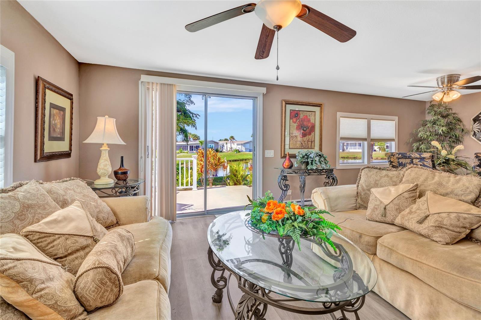 Image 10 of 54 For 2100 Kings Highway 283