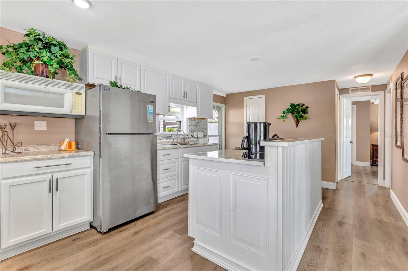 Image 5 of 54 For 2100 Kings Highway 283