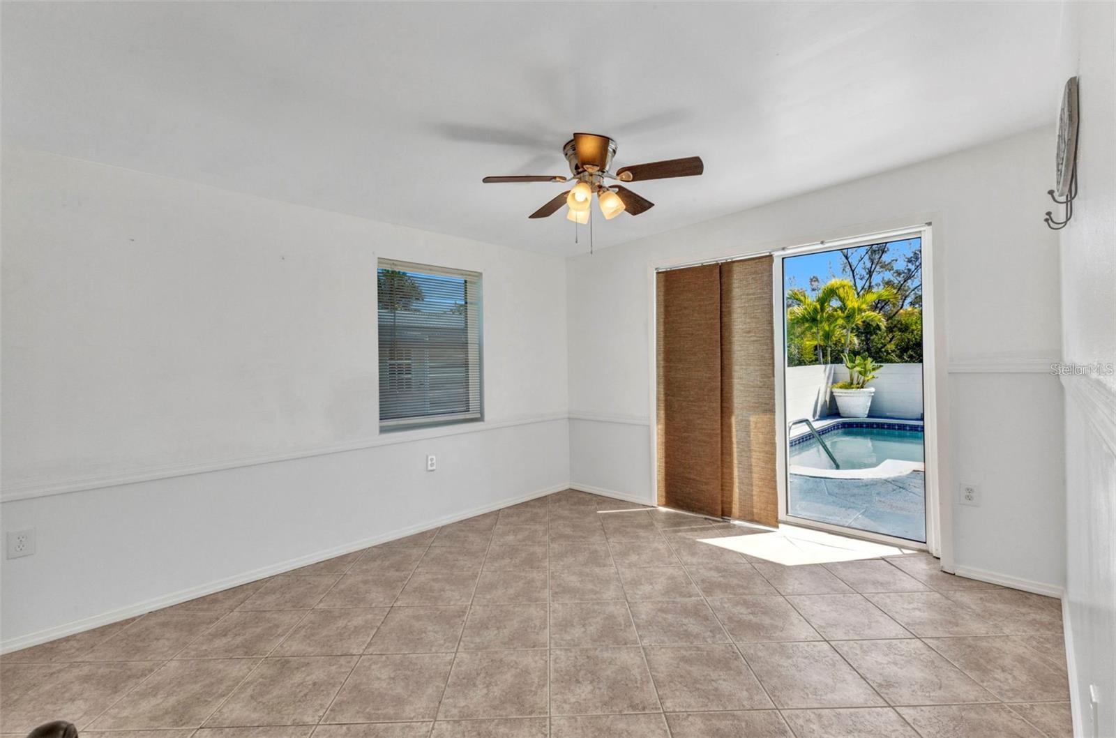 Image 10 of 38 For 312 Darst Avenue