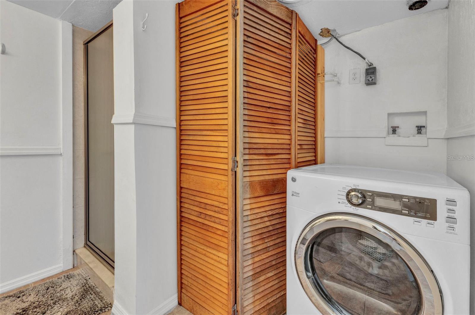 Image 14 of 38 For 312 Darst Avenue