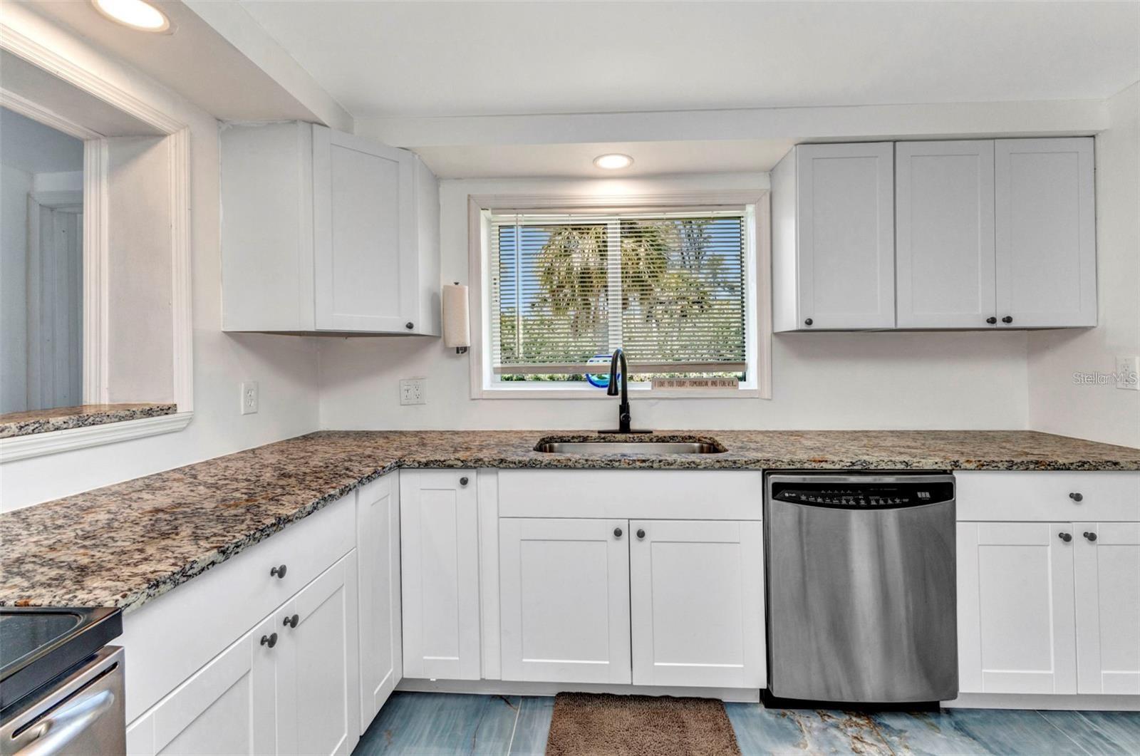 Image 24 of 38 For 312 Darst Avenue