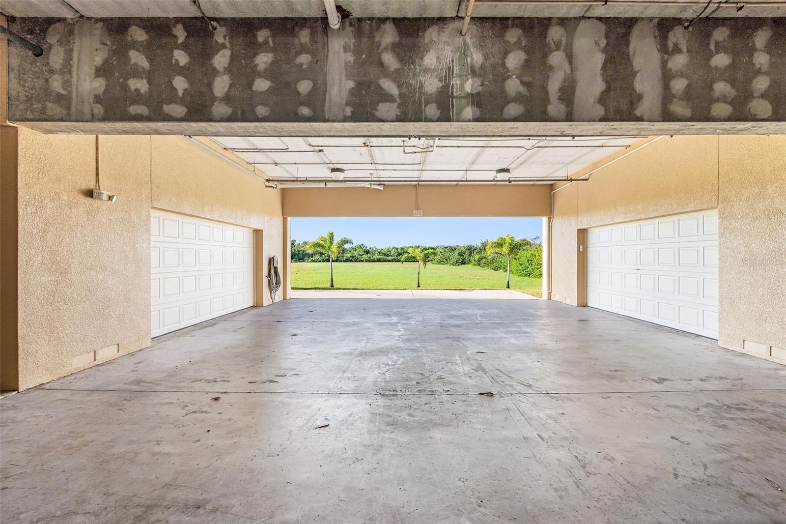 Image 36 of 44 For 17495 Boca Vista Road 6