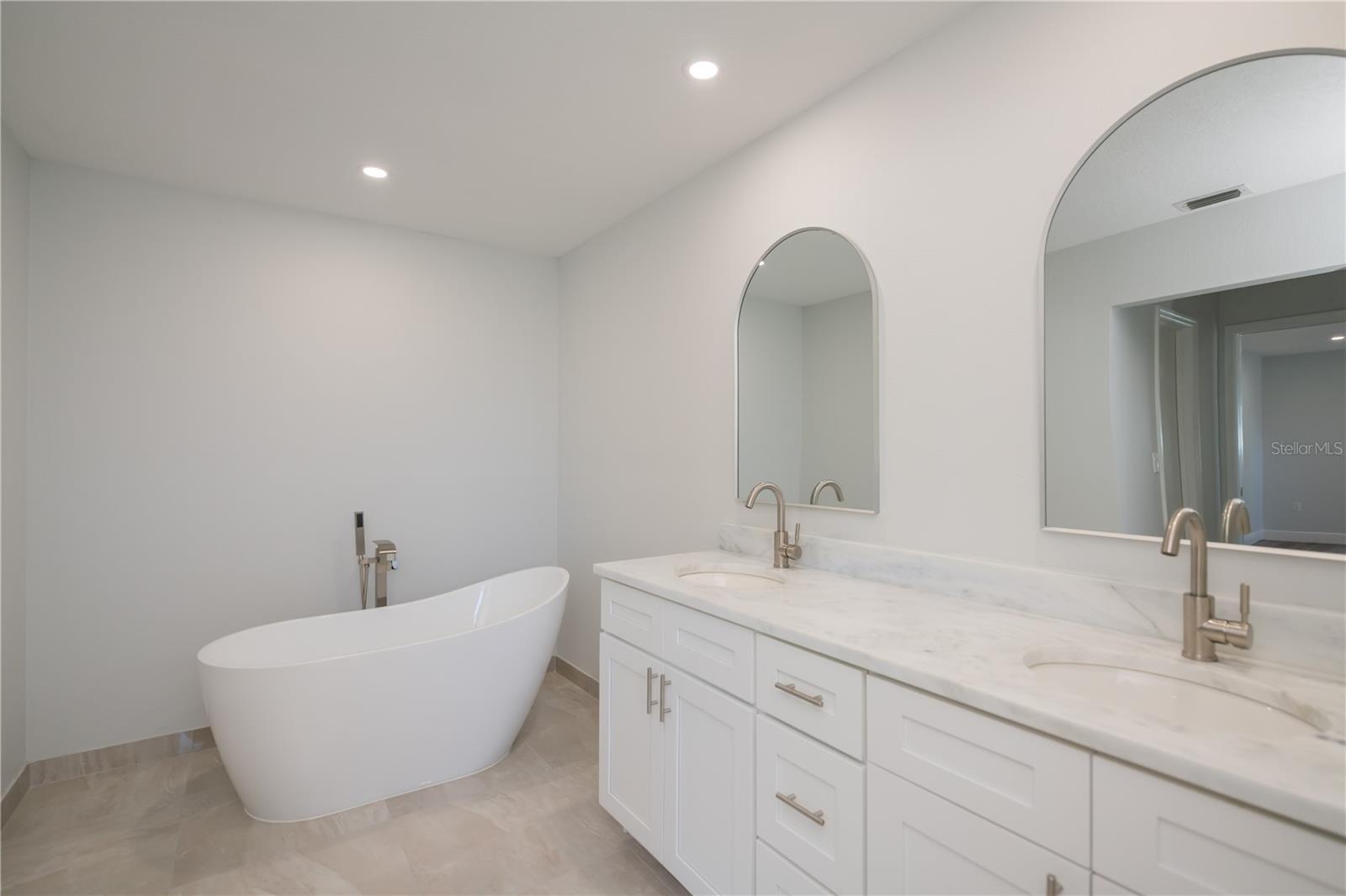 Image 28 of 76 For 7095 Beardsley Street