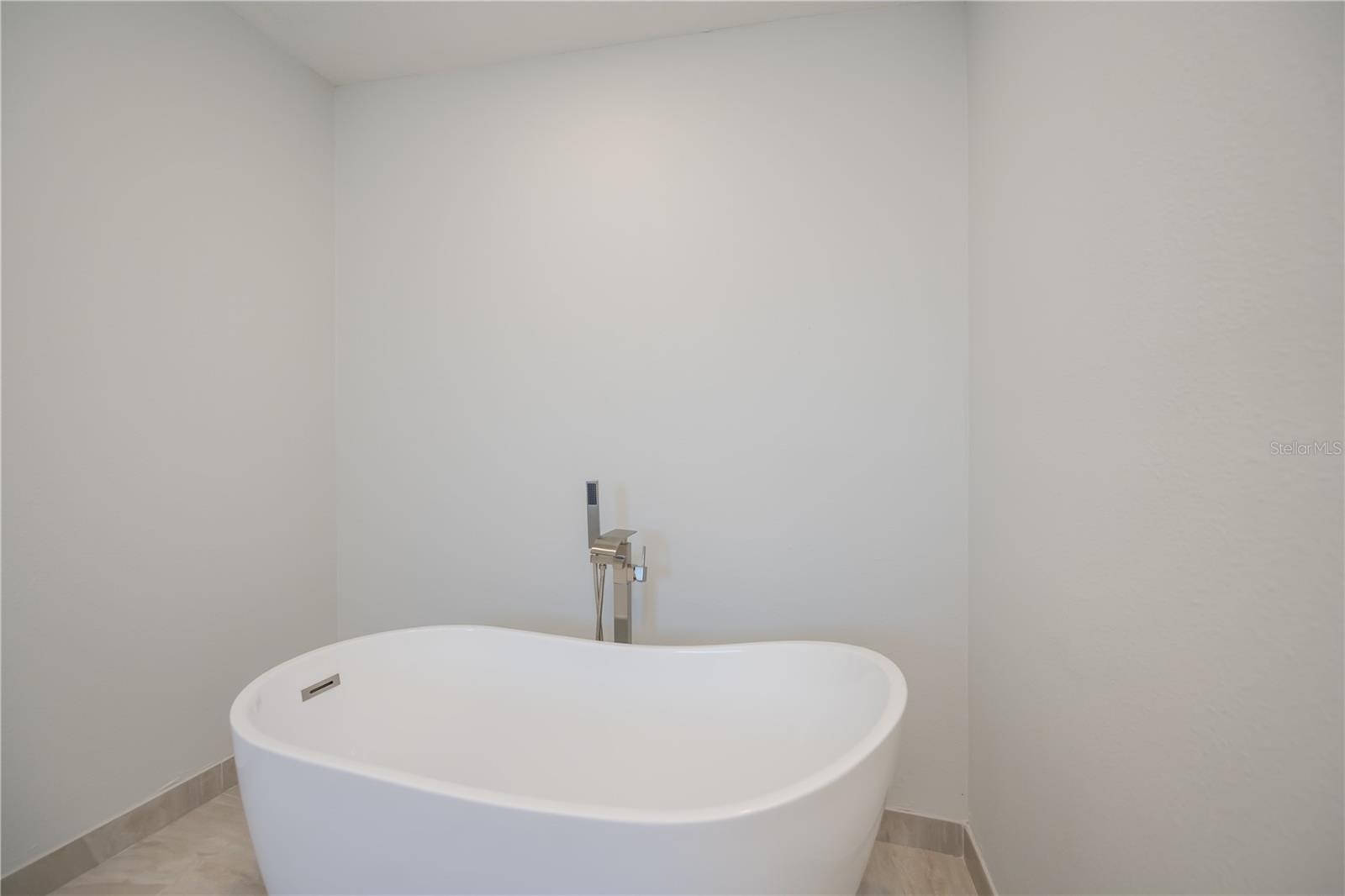 Image 35 of 76 For 7095 Beardsley Street