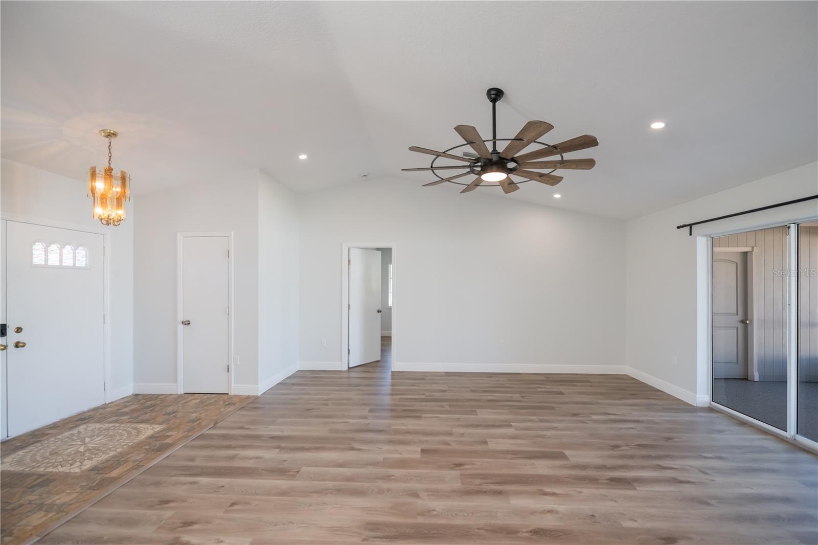 Image 5 of 76 For 7095 Beardsley Street