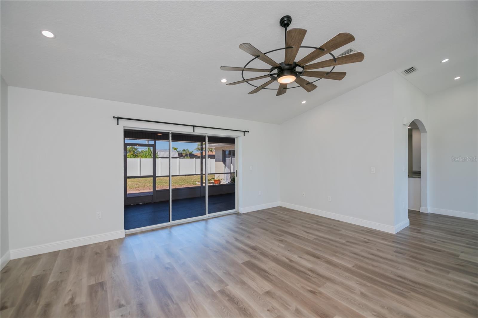 Image 6 of 76 For 7095 Beardsley Street