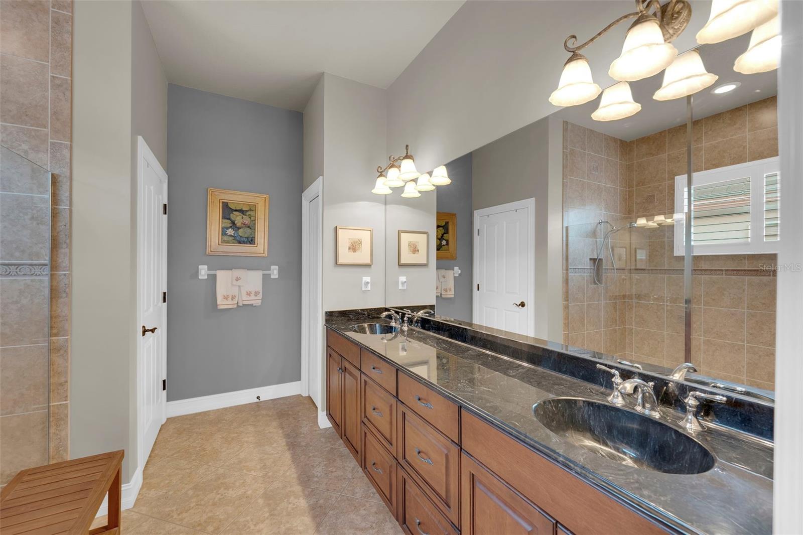 Image 18 of 37 For 3221 Orangetree Bend