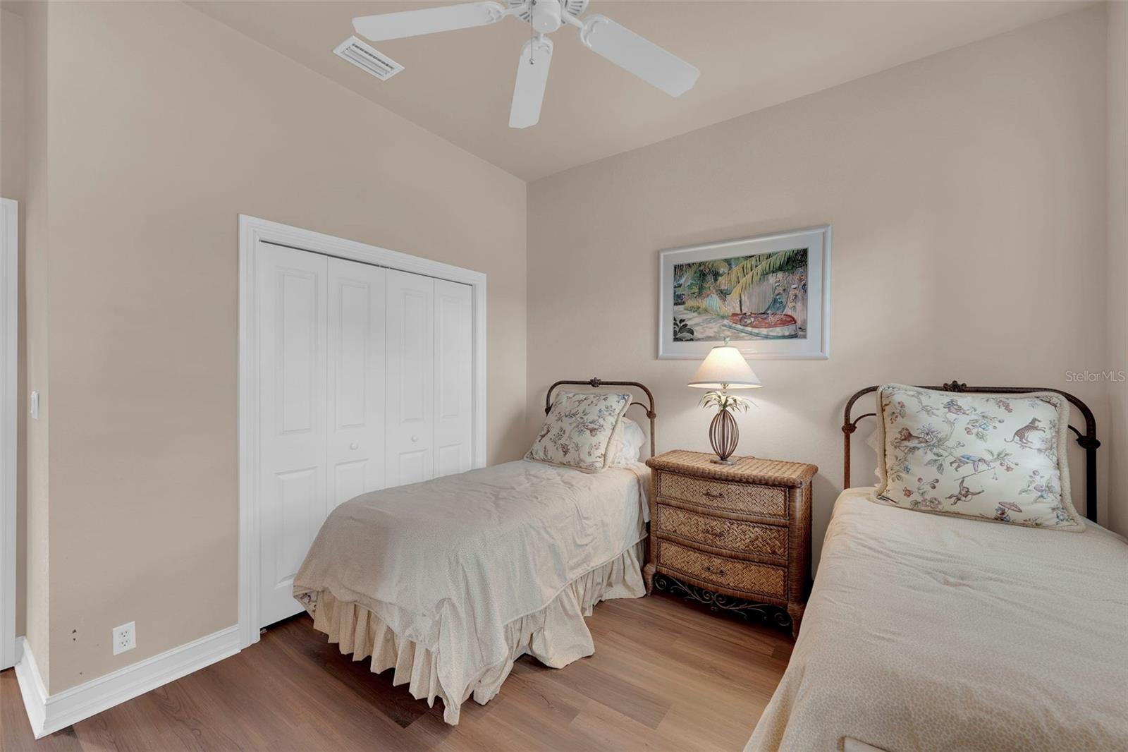 Image 23 of 37 For 3221 Orangetree Bend