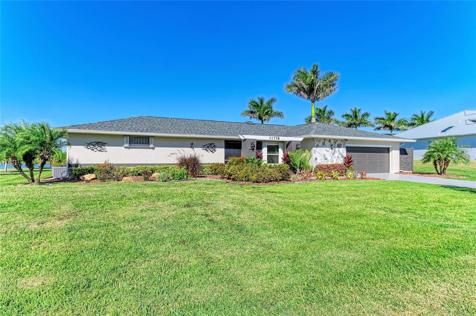 Image 4 of 58 For 11778 Dallas Drive N