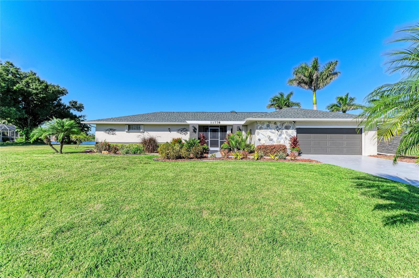 Image 5 of 58 For 11778 Dallas Drive N