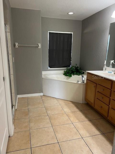 Image 13 of 25 For 2447 Jarvis Street