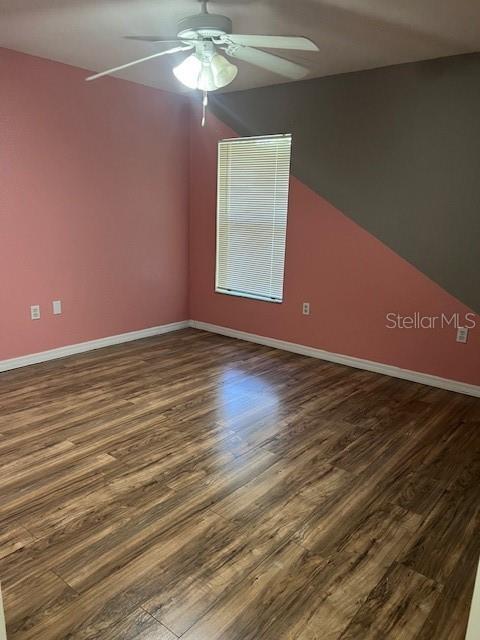 Image 20 of 25 For 2447 Jarvis Street