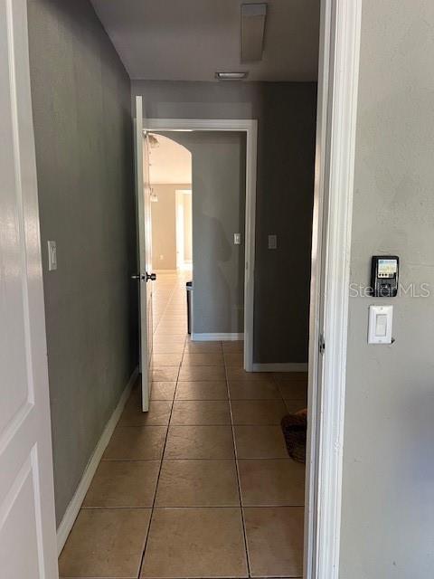 Image 21 of 25 For 2447 Jarvis Street