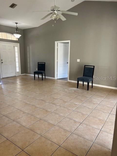 Image 4 of 25 For 2447 Jarvis Street