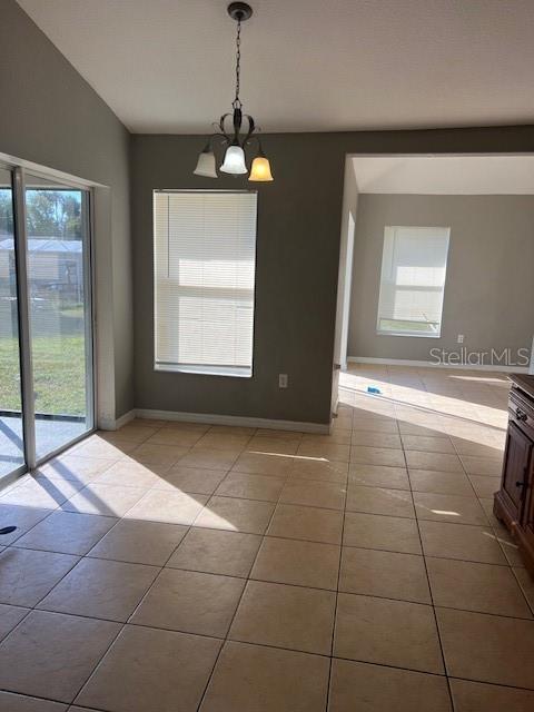 Image 8 of 25 For 2447 Jarvis Street