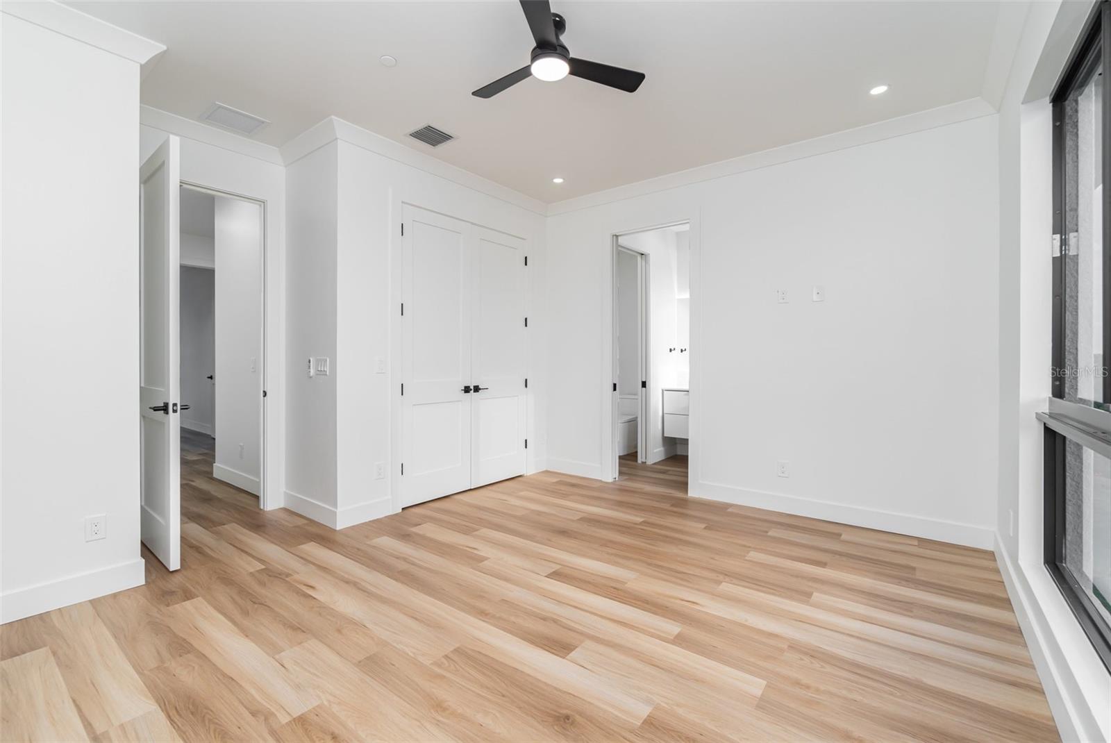 Image 16 of 25 For 3609 Bal Harbor Boulevard 3