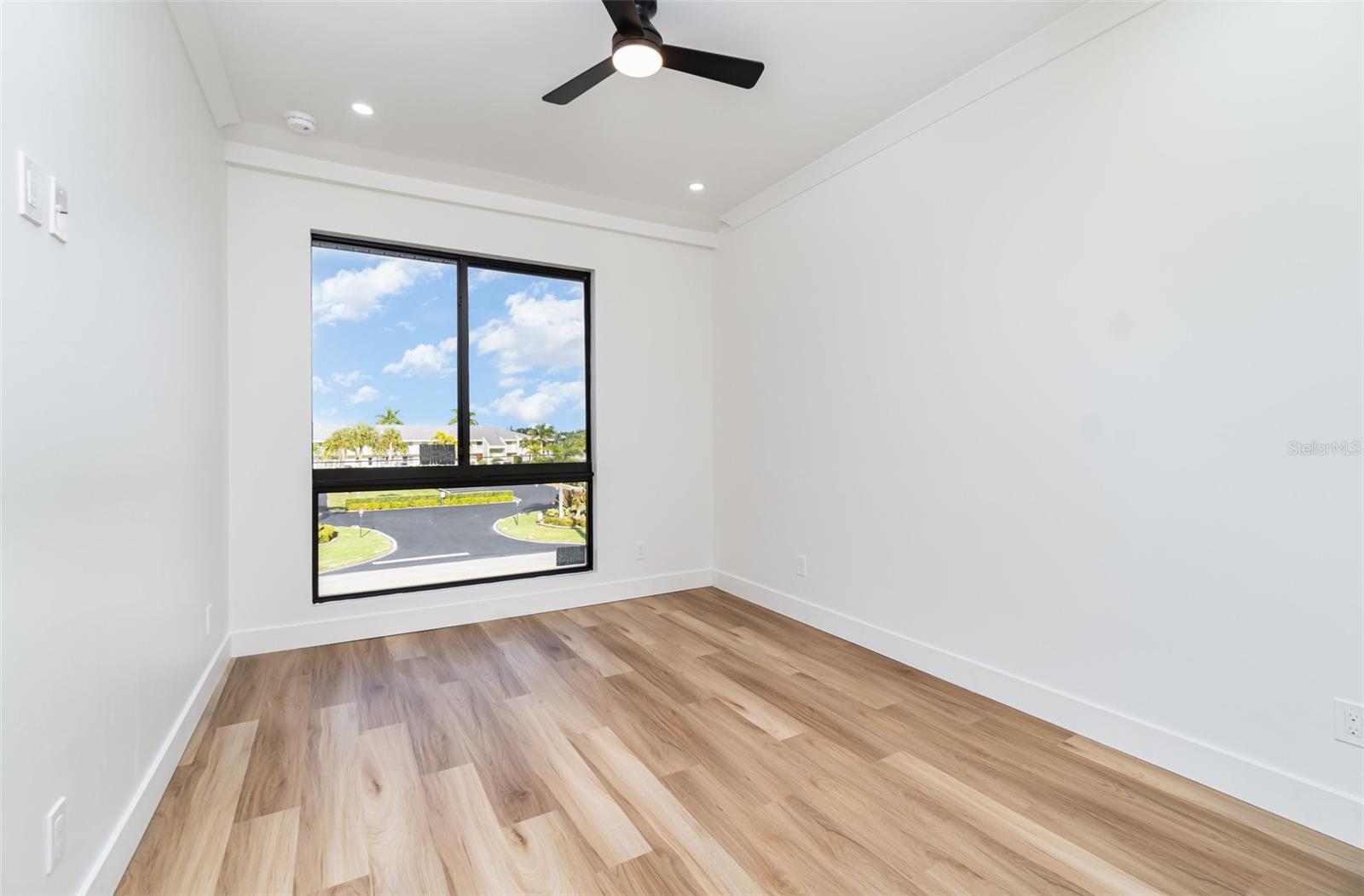 Image 22 of 25 For 3609 Bal Harbor Boulevard 3