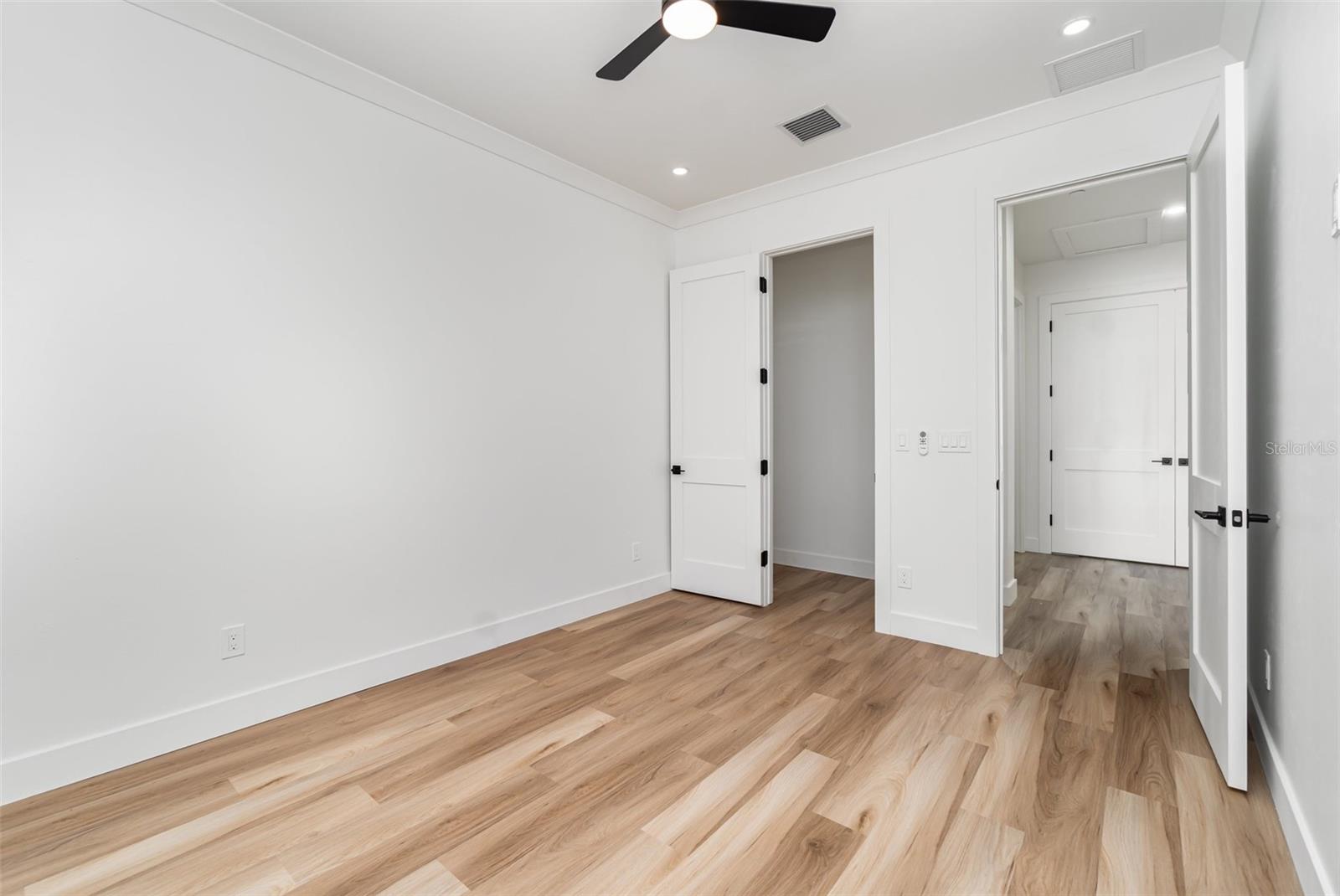 Image 23 of 25 For 3609 Bal Harbor Boulevard 3