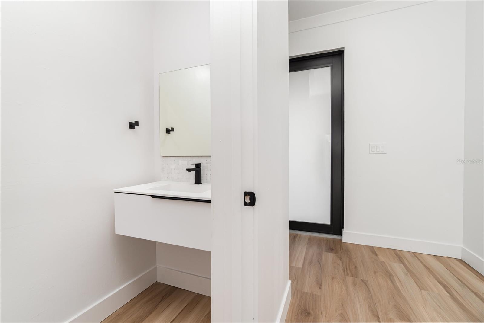 Image 5 of 25 For 3609 Bal Harbor Boulevard 3