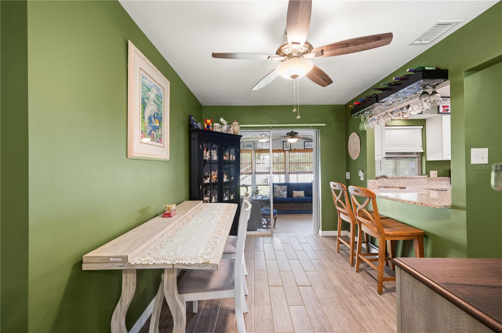 Image 13 of 43 For 1419 Amelia Avenue