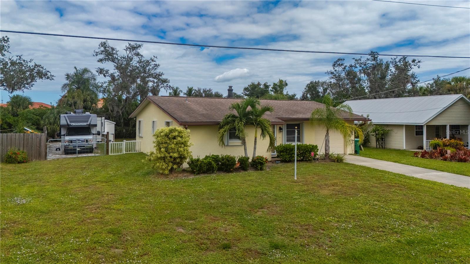 Image 38 of 43 For 1419 Amelia Avenue