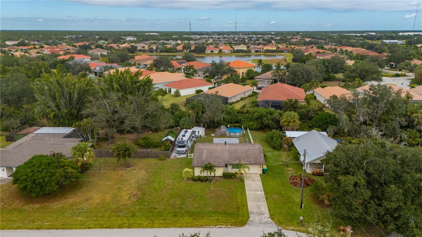 Image 39 of 43 For 1419 Amelia Avenue