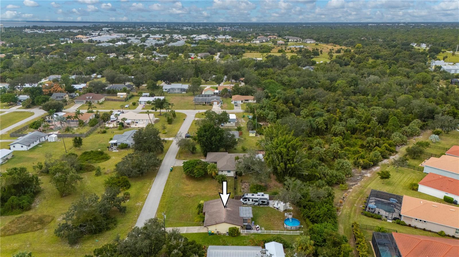 Image 41 of 43 For 1419 Amelia Avenue