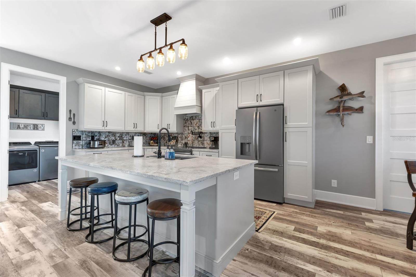 Image 10 of 65 For 15142 Altura Road