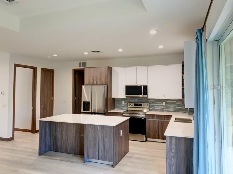 Image 3 of 16 For 2939 Billberry Street