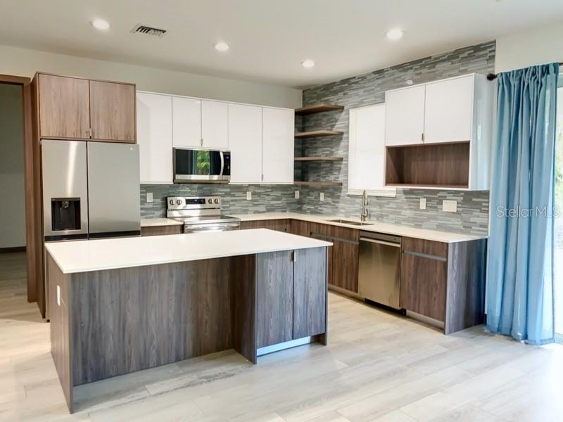 Image 4 of 16 For 2939 Billberry Street