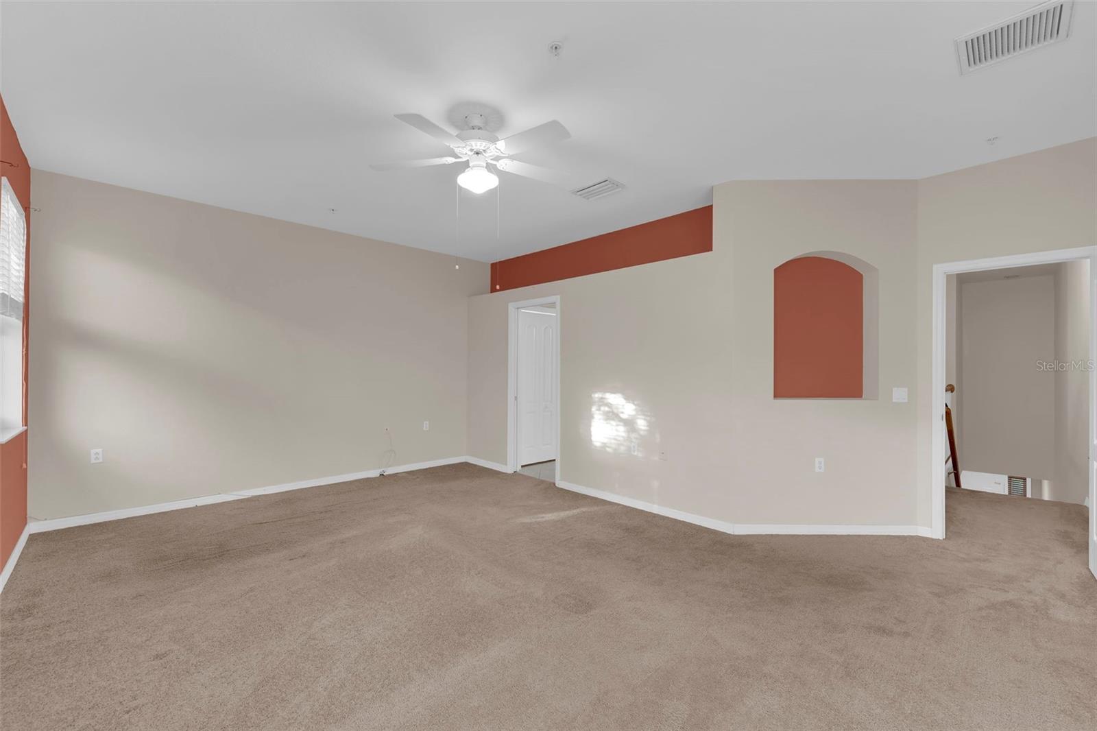 Image 12 of 38 For 4371 Lazio Way 707