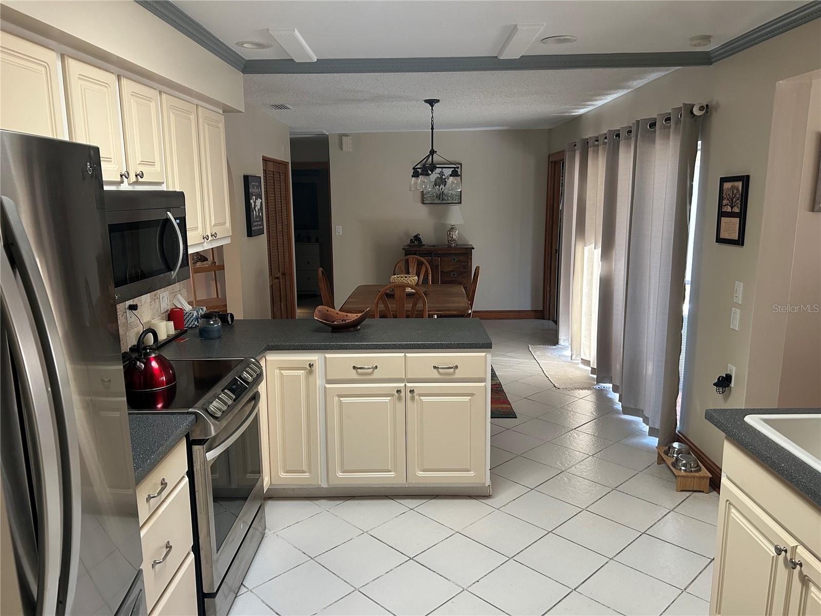 Image 9 of 16 For 3472 Como Street