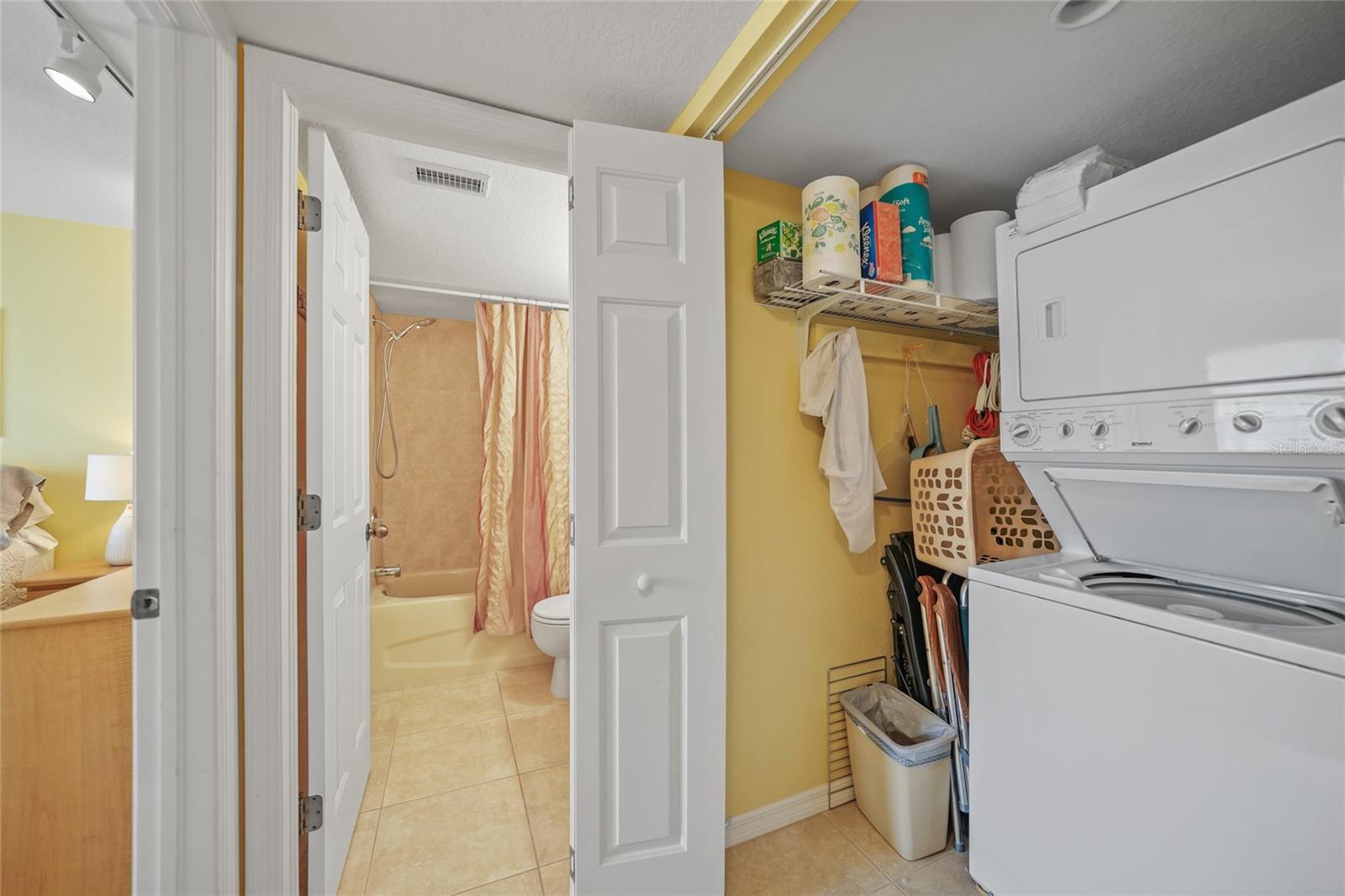 Image 30 of 41 For 175 Kings Highway 226