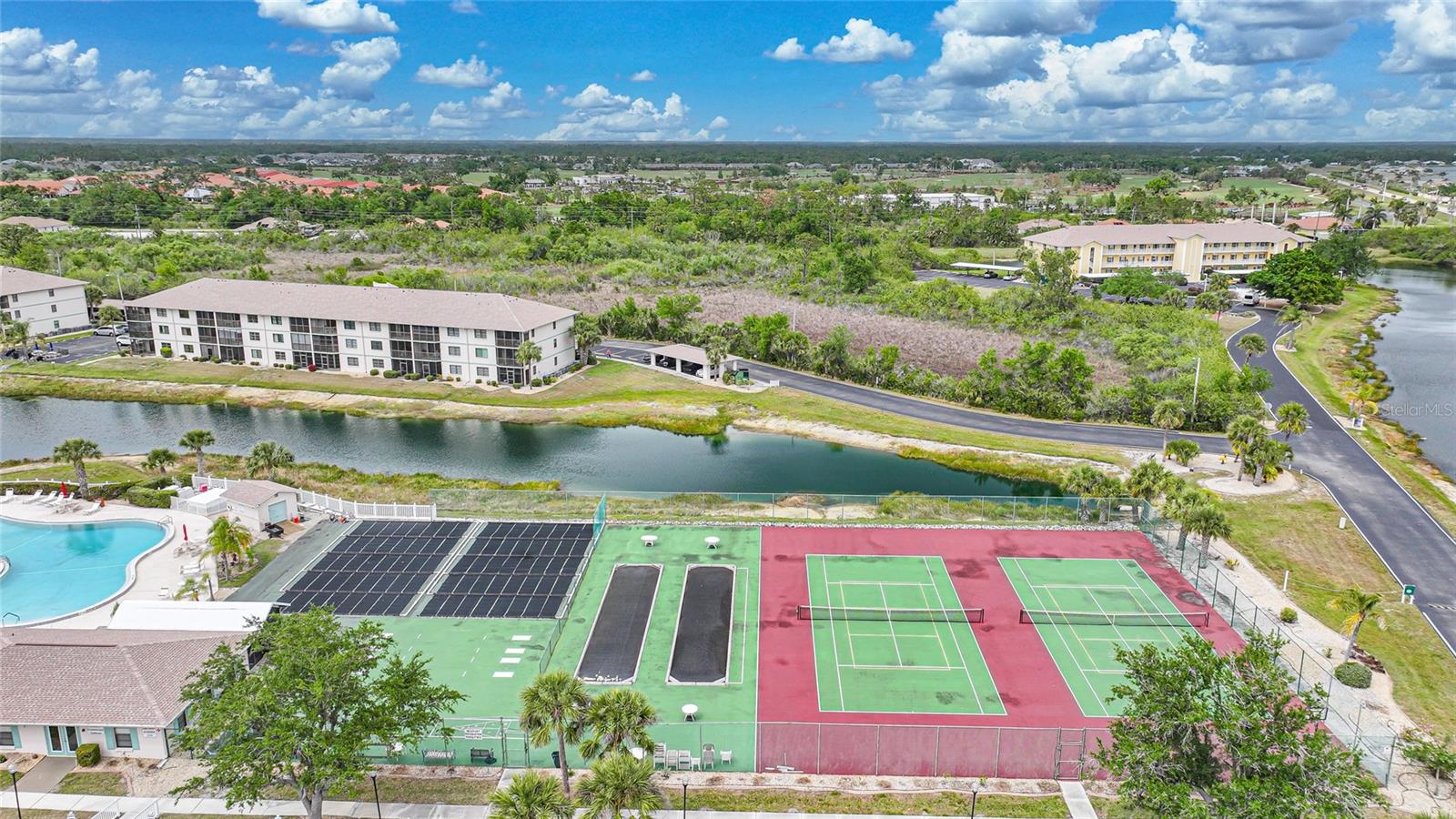 Image 33 of 41 For 175 Kings Highway 226