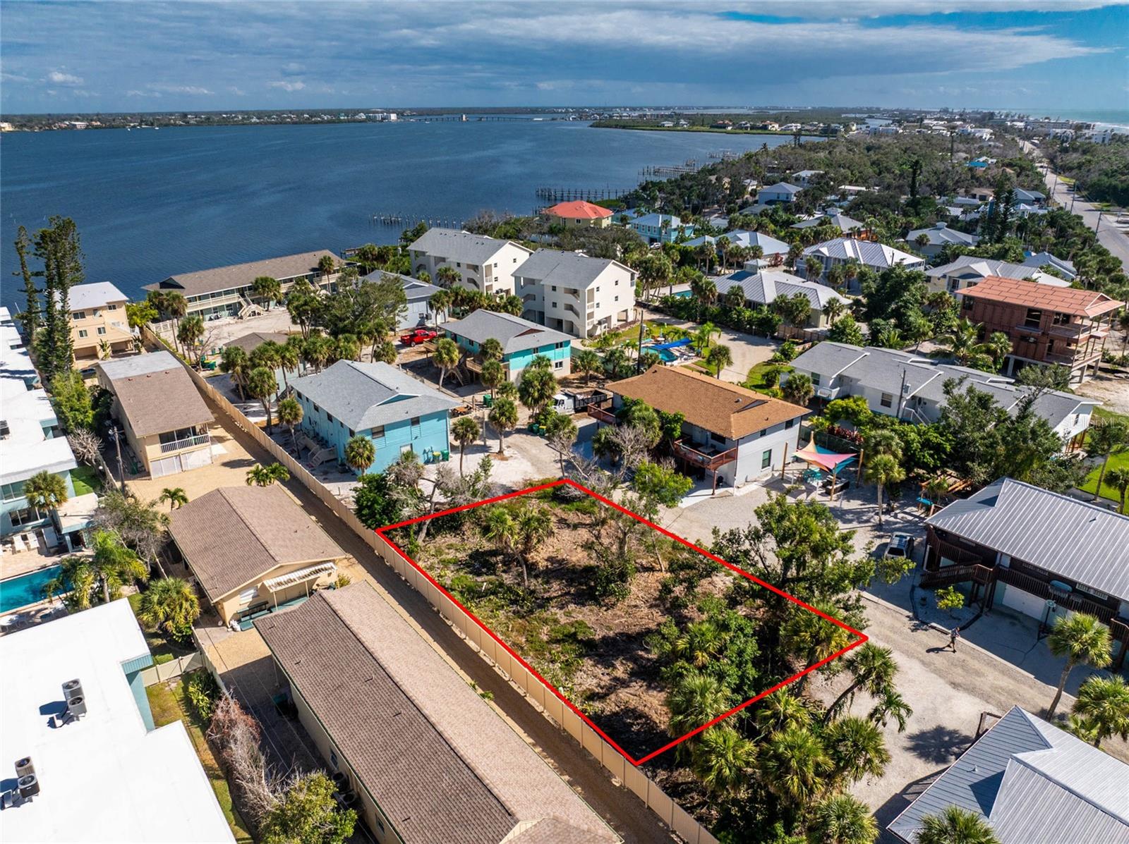 Image 11 of 25 For 5047 Beach Road