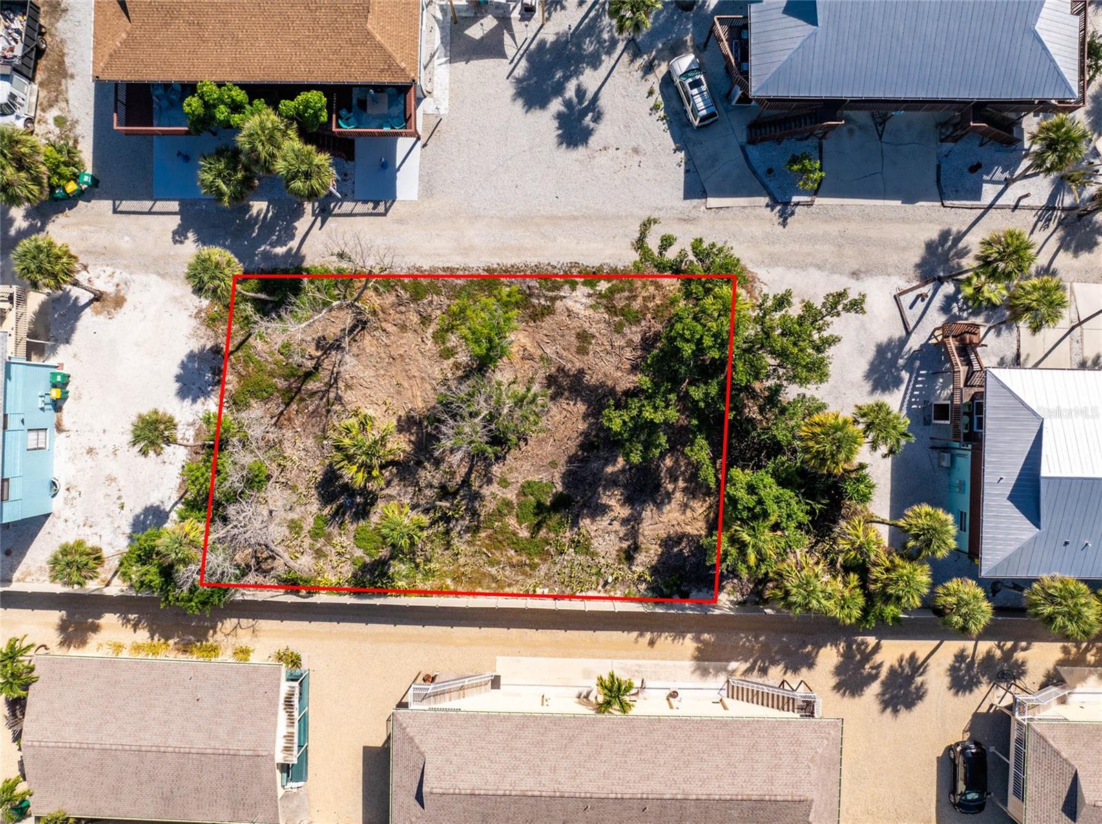 Image 13 of 25 For 5047 Beach Road