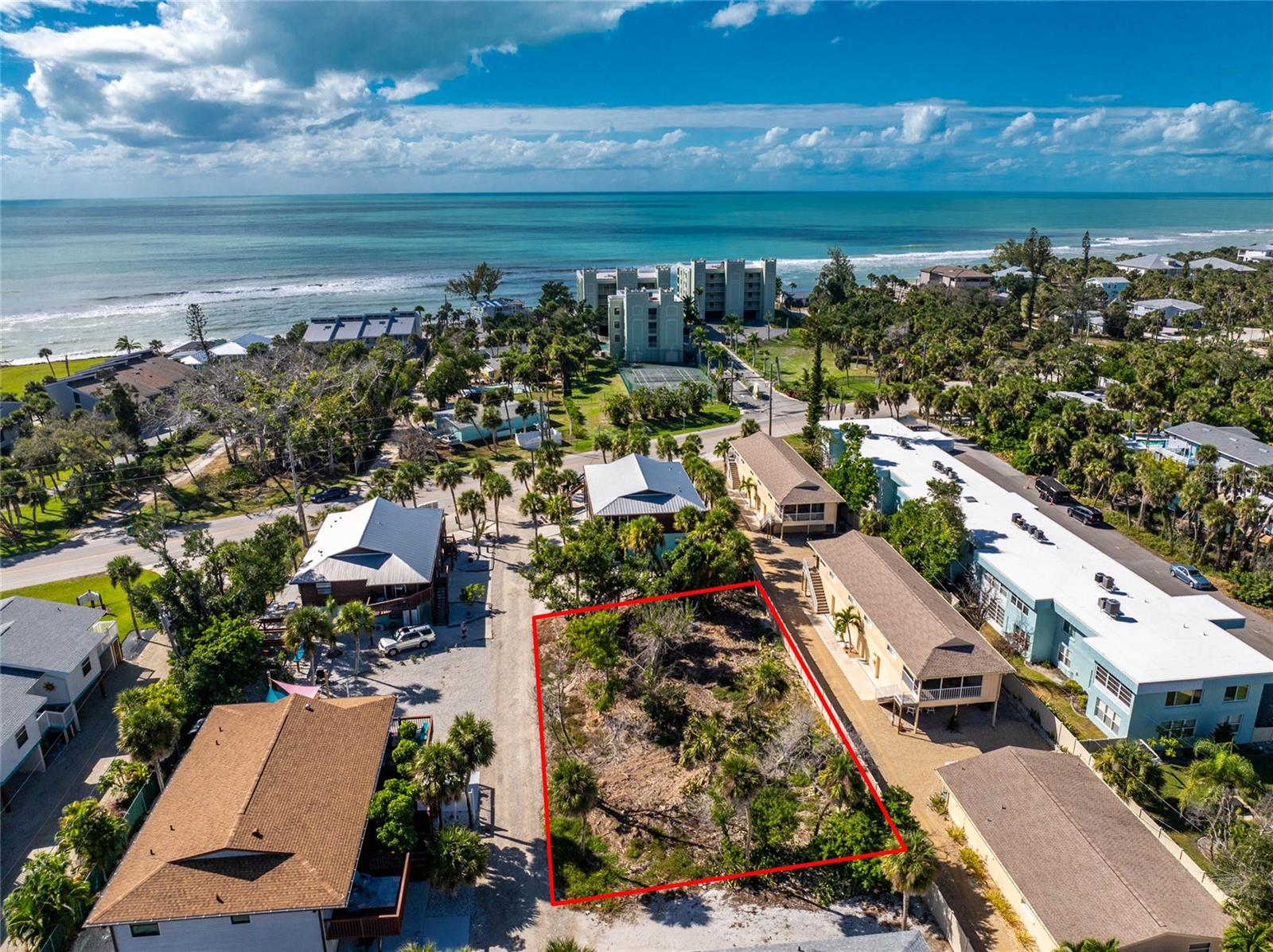 Image 3 of 25 For 5047 Beach Road