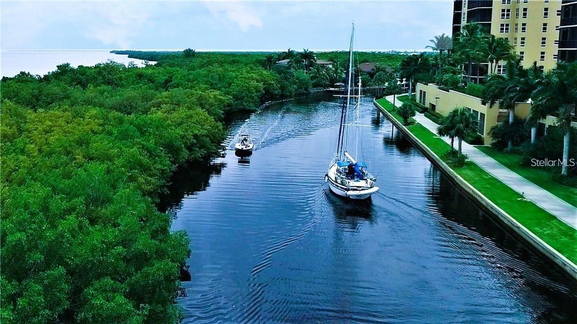 Image 50 of 54 For 3329 Sunset Key Circle 203