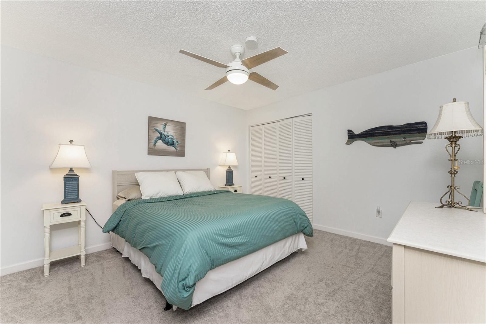 Image 30 of 77 For 25188 Marion Ave  11