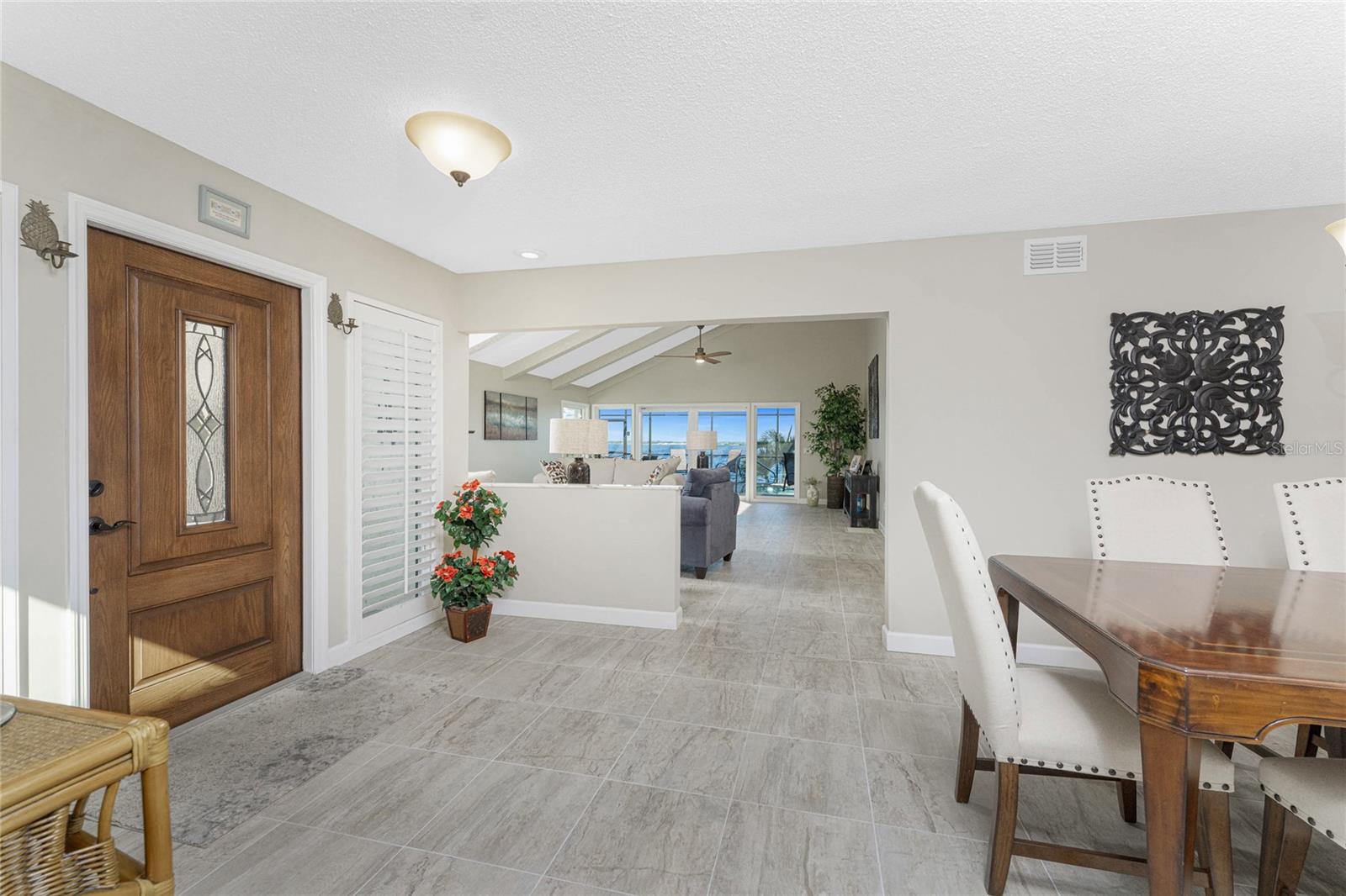 Image 4 of 77 For 25188 Marion Ave  11