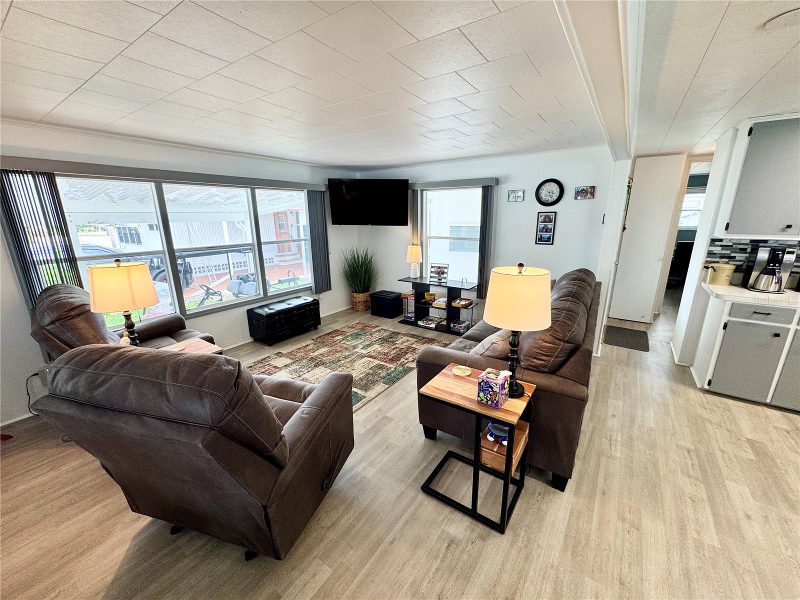 Image 4 of 68 For 5217 Pebble Beach Avenue