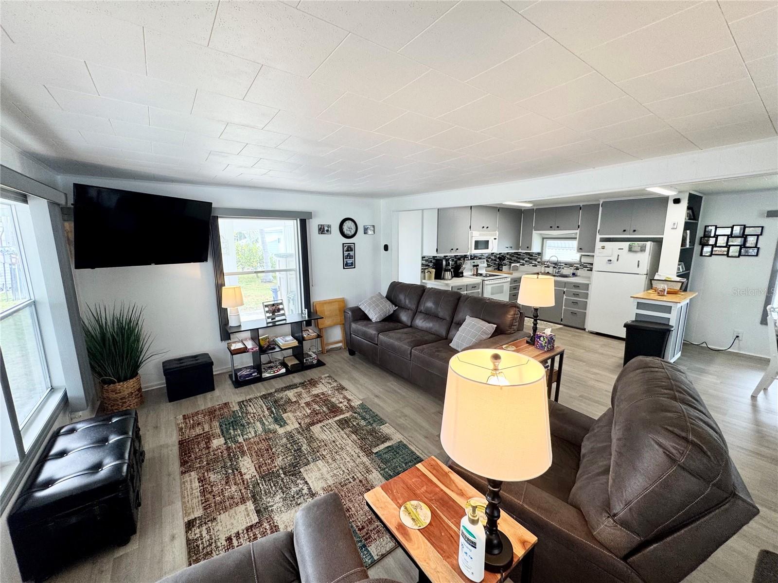 Image 7 of 68 For 5217 Pebble Beach Avenue