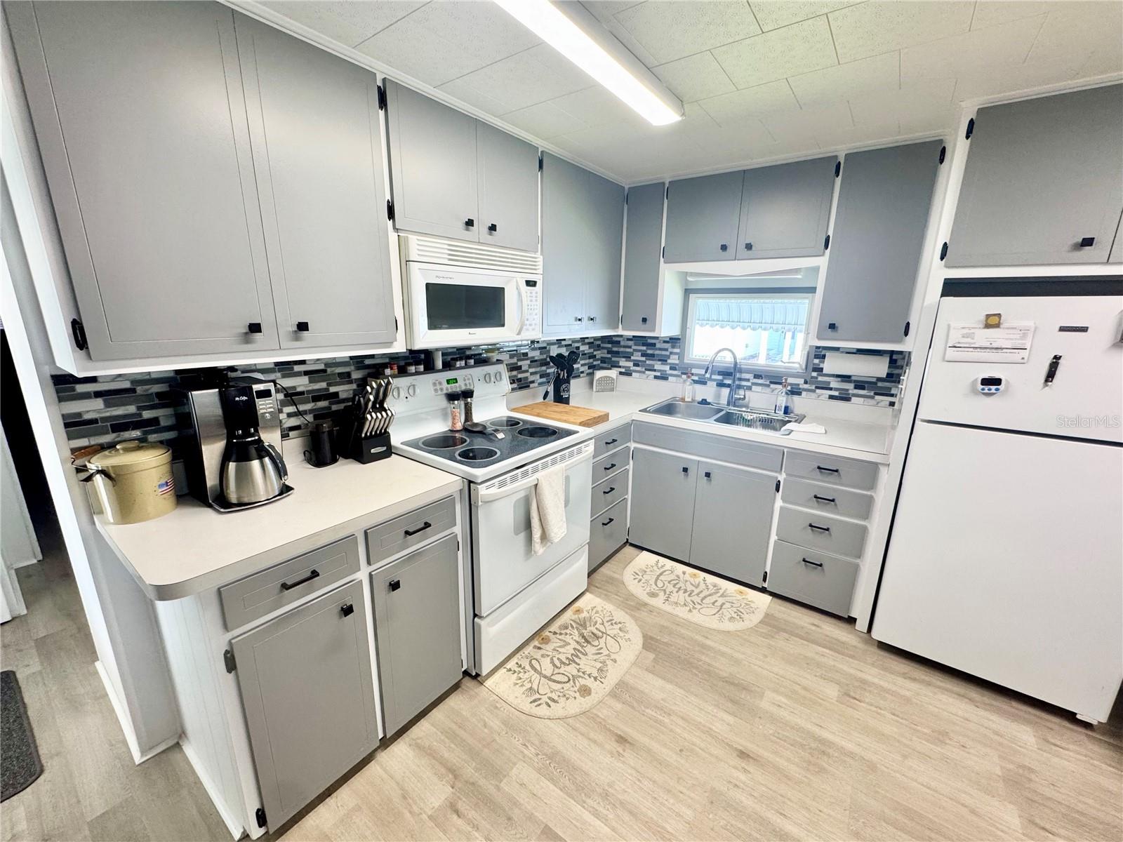 Image 9 of 68 For 5217 Pebble Beach Avenue