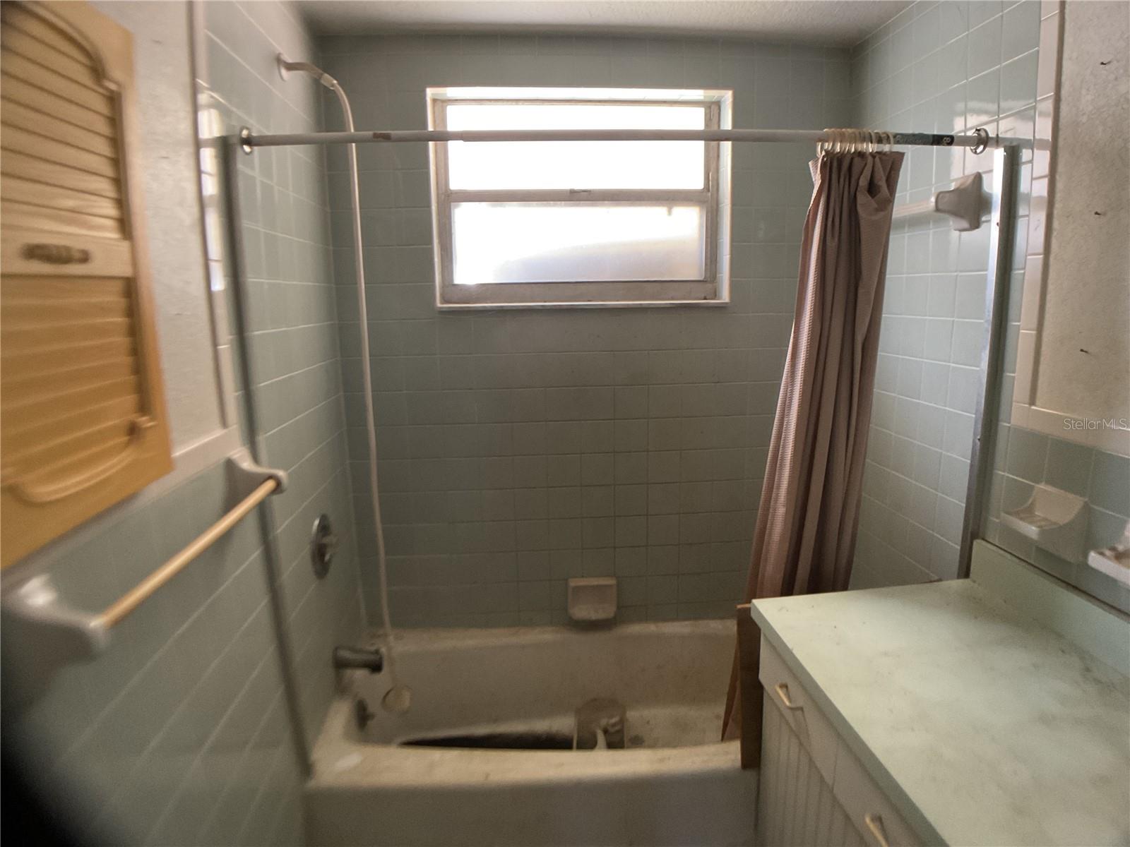 Image 33 of 34 For 1097 Anita Street