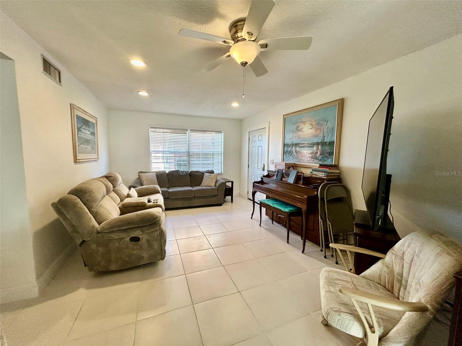 Image 4 of 19 For 4158 Tamiami Trail G2