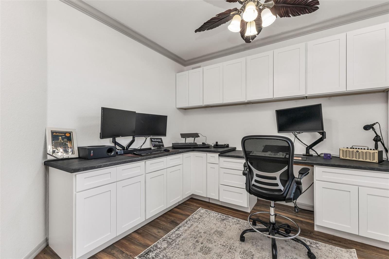 Image 11 of 62 For 13361 Pembroke Circle N