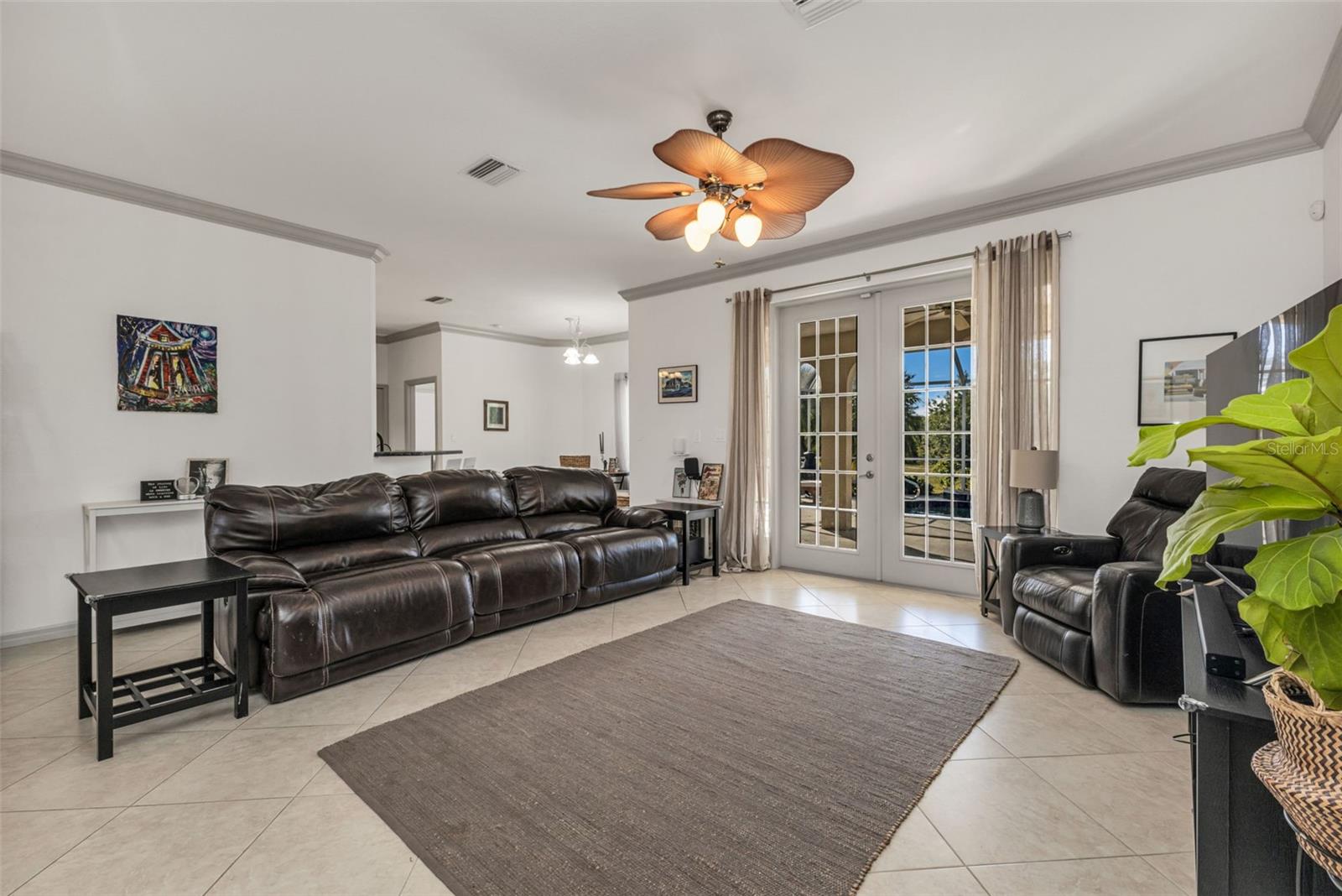 Image 12 of 62 For 13361 Pembroke Circle N