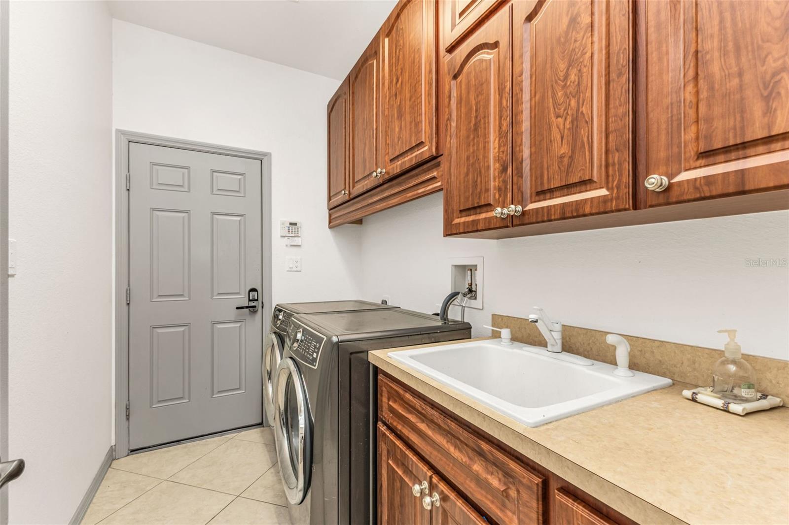 Image 25 of 62 For 13361 Pembroke Circle N