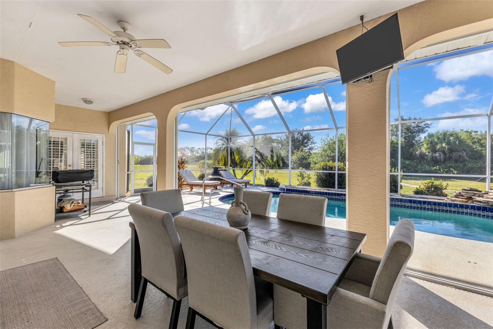 Image 44 of 62 For 13361 Pembroke Circle N