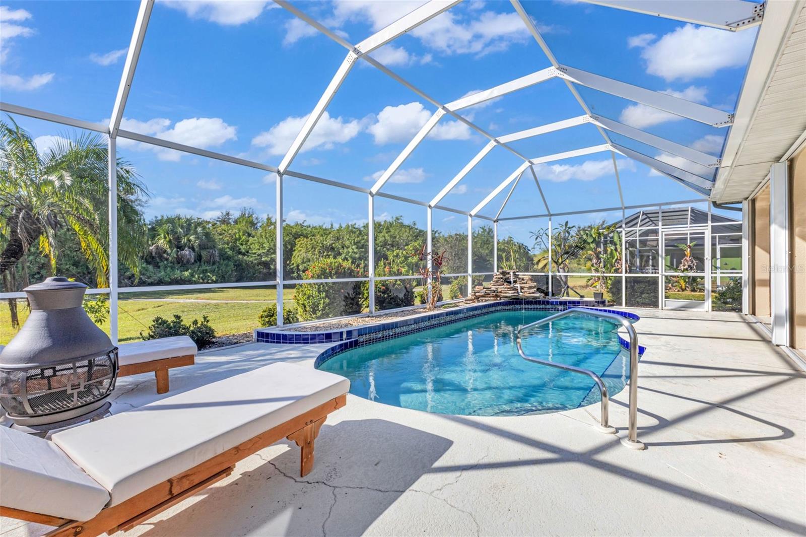 Image 50 of 62 For 13361 Pembroke Circle N